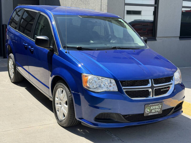 dodge grand caravan 2018 2C7WDGBG4JR224559 image dodge grand caravan 2018 2C7WDGBG4JR224559 image